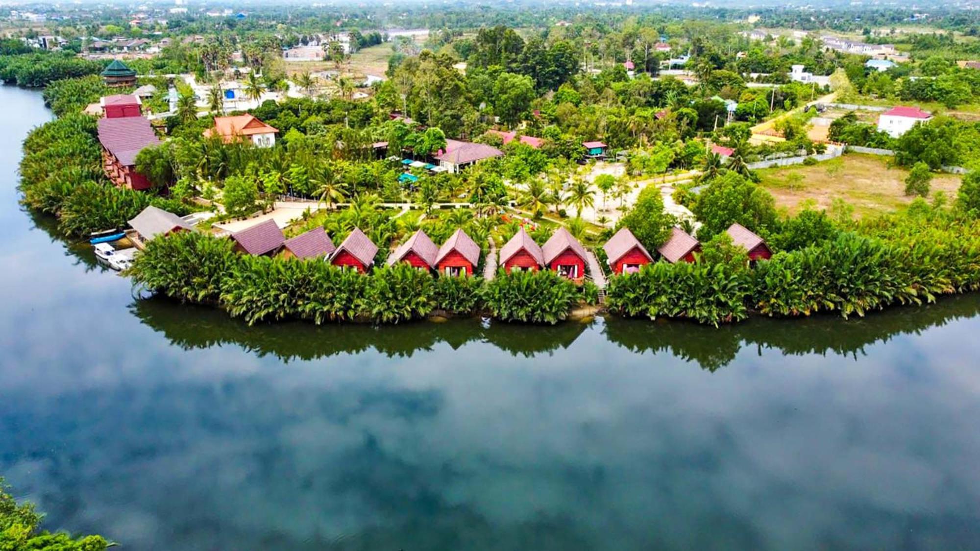 Lodge Moni Essara Kampot Exterior photo